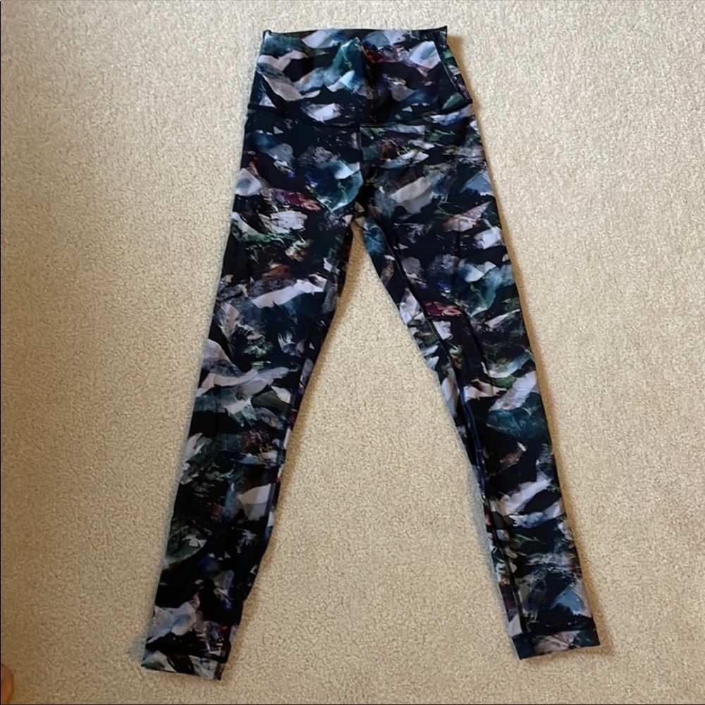 Lululemon Luxtreme Wunder Under High-Rise Leggings, 25” - Picture 4 of 5